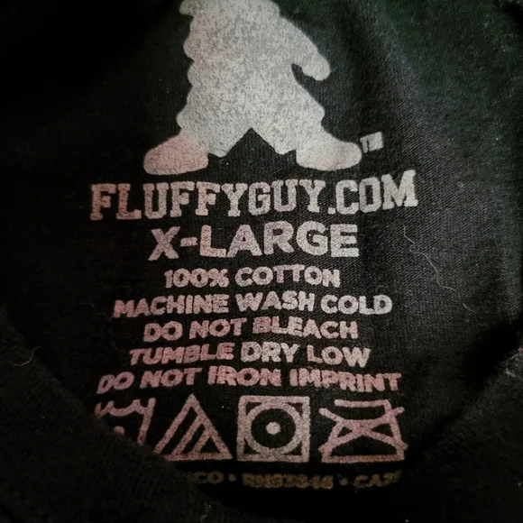 Fluffy Tour T-shirt - Picture 3 of 3